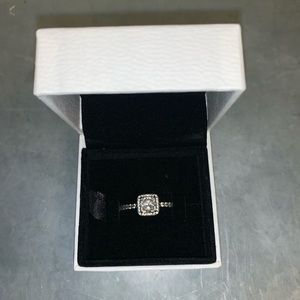 Pandora Ring